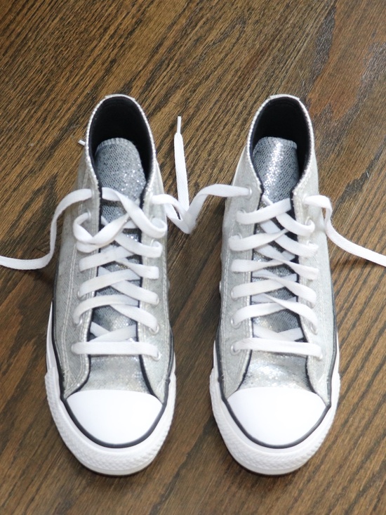 Converse All Stars Other - Converse Chuck Taylor All Star Glitter High Top Sneaker Shoes Size 3.5 Silver